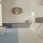 Nikos Rooms