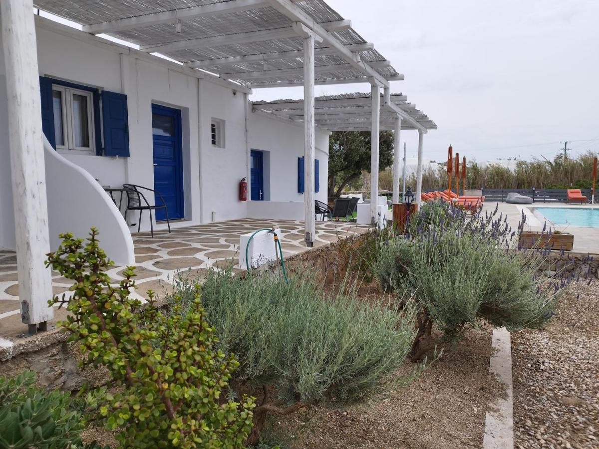 Nikos * Mykonos Town